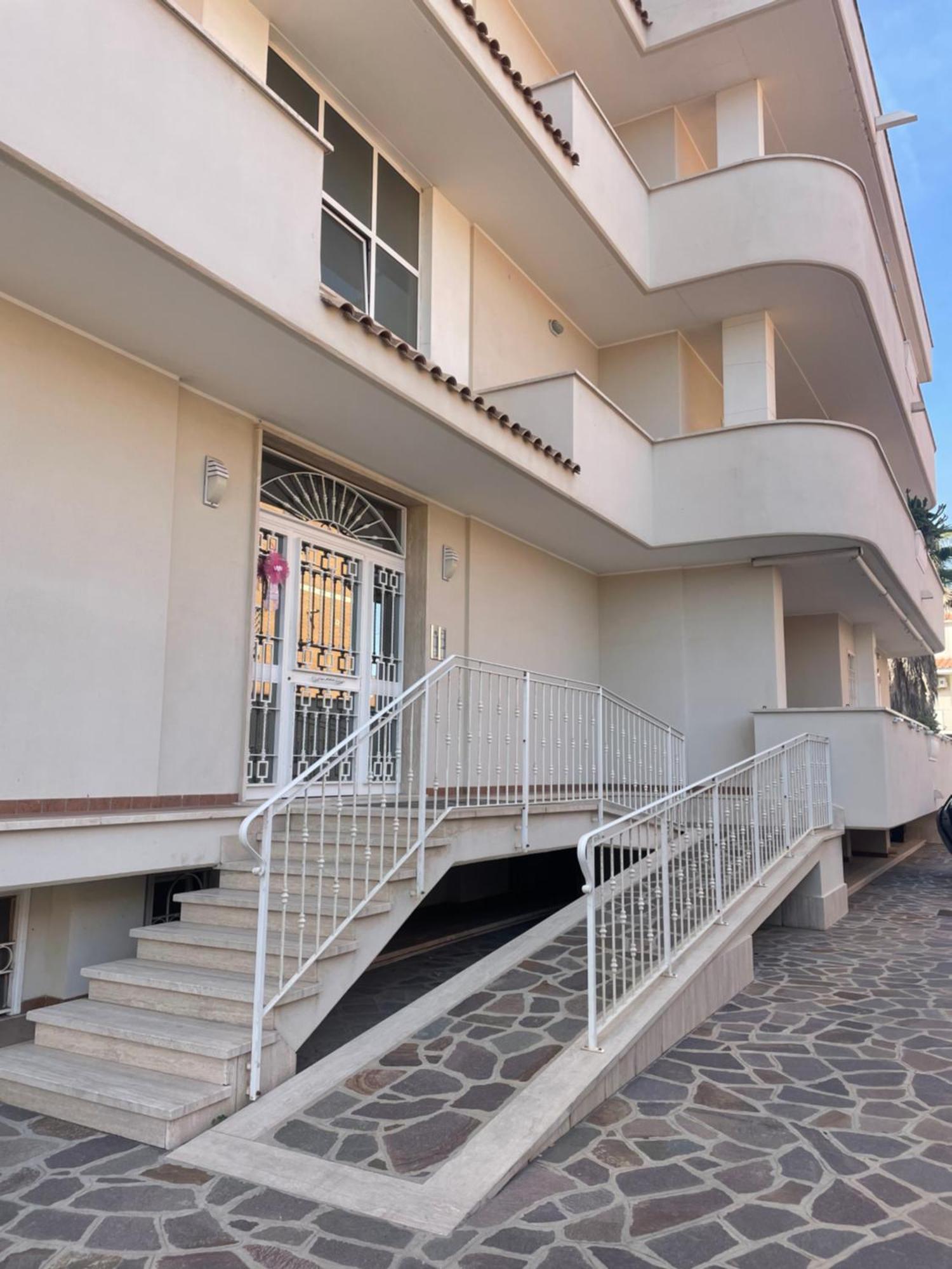 Home With Parking Near The Airport And Beach Fiumicino Luaran gambar